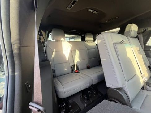 Used 2021 GMC Yukon SLT w/ SLT Luxury Package AWD/4WD image 31