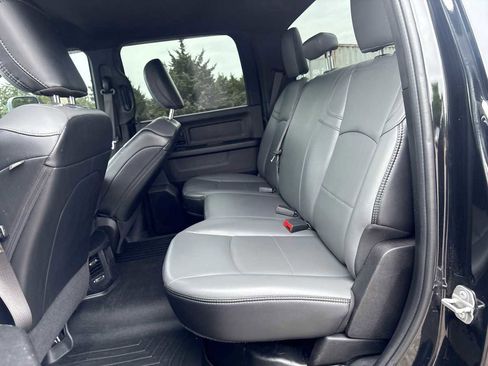 Used 2021 RAM 2500 Tradesman w/ Chrome Appearance Group AWD/4WD image 5