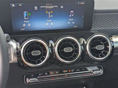 New 2026 Mercedes-Benz GLB 250 image 11
