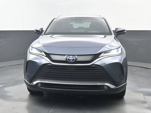 Used 2024 Toyota Venza XLE AWD/4WD image 5