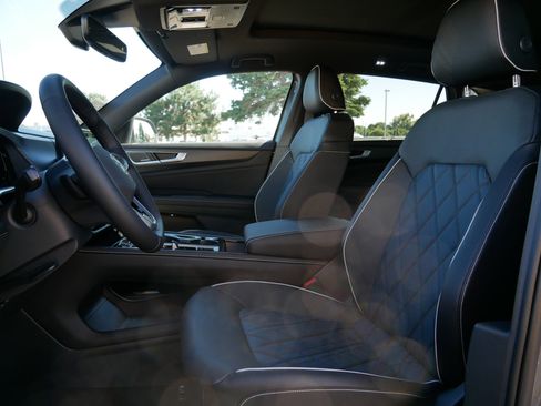 New 2026 Volkswagen Atlas Cross Sport SEL Premium R-Line AWD/4WD image 4