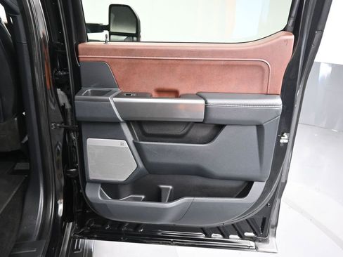 Used 2022 Ford F150 Lariat AWD/4WD image 41