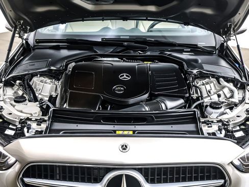 Used 2023 Mercedes-Benz C 300 Sedan image 11