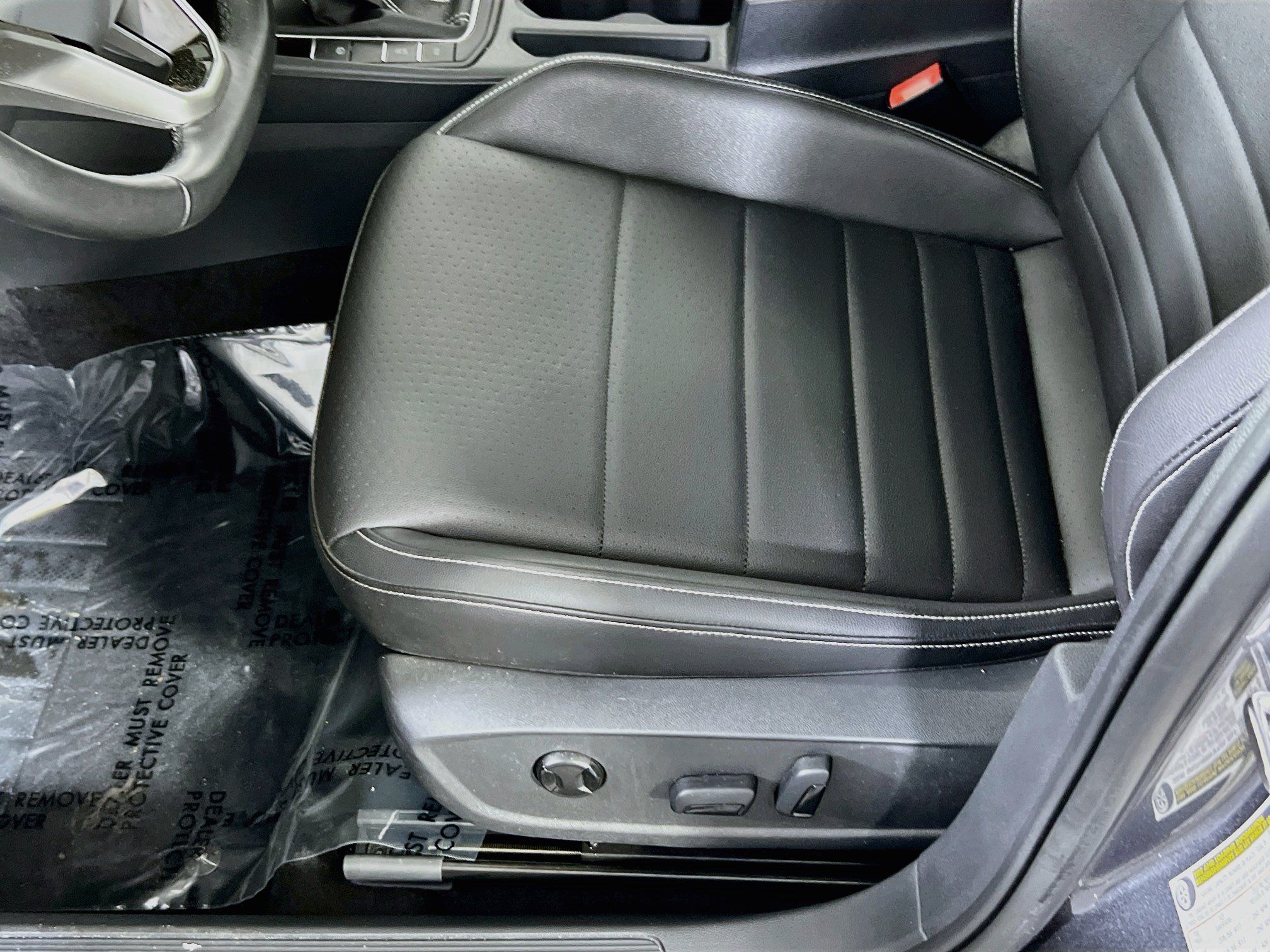 Used 2023 Volkswagen Jetta SE FWD image 18
