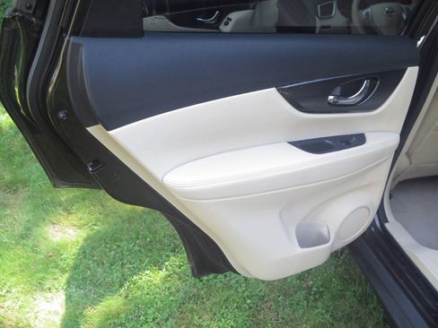 Used 2015 Nissan Rogue SL w/ SL Premium Package AWD/4WD image 19