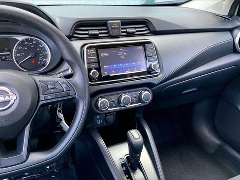 Certified 2025 Nissan Versa S w/ Trunk Package image 5