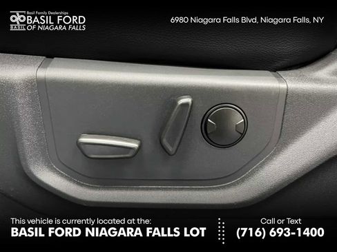 Used 2022 Ford F250 Lariat w/ Black Appearance Package image 19