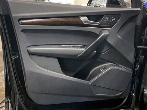 Used 2018 Audi Q5 2.0T Premium Plus w/ Premium Plus Package image 23