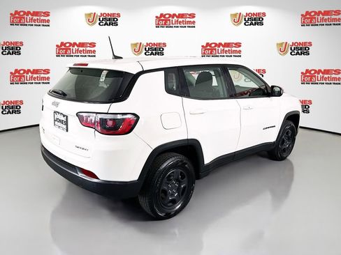 Used 2019 Jeep Compass Sport w/ Tech Group AWD/4WD image 15
