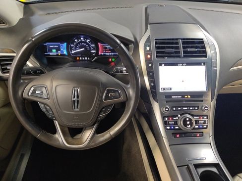 Used 2018 Lincoln MKZ Select w/ Select Plus Package image 22