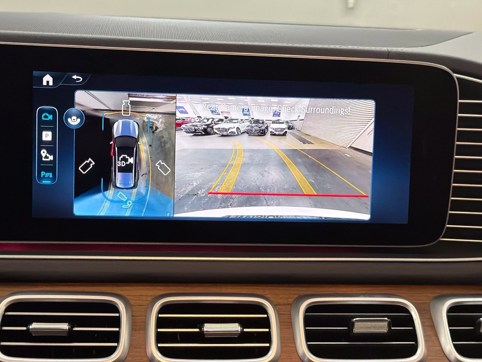 Certified 2026 Mercedes-Benz GLS 450 4MATIC image 36