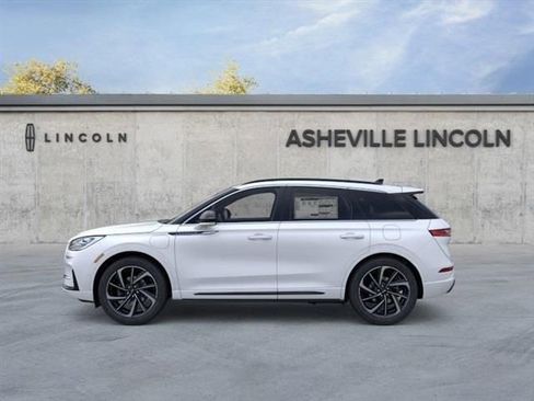 New 2026 Lincoln Corsair Grand Touring AWD/4WD image 3