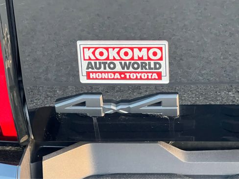 Used 2025 Toyota Tundra SR5 w/ SR5 Convenience Package image 12