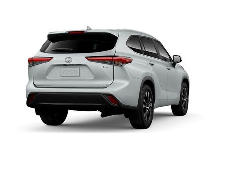 New 2026 Toyota Highlander XLE image 9