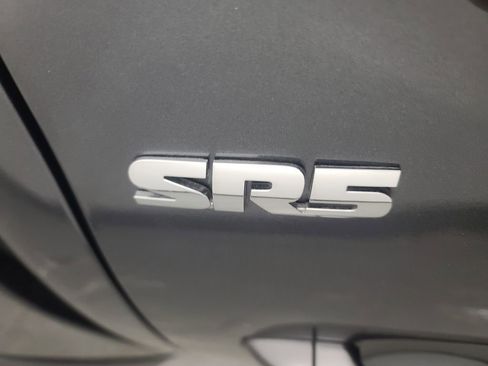 Used 2023 Toyota Tacoma SR5 AWD/4WD image 15