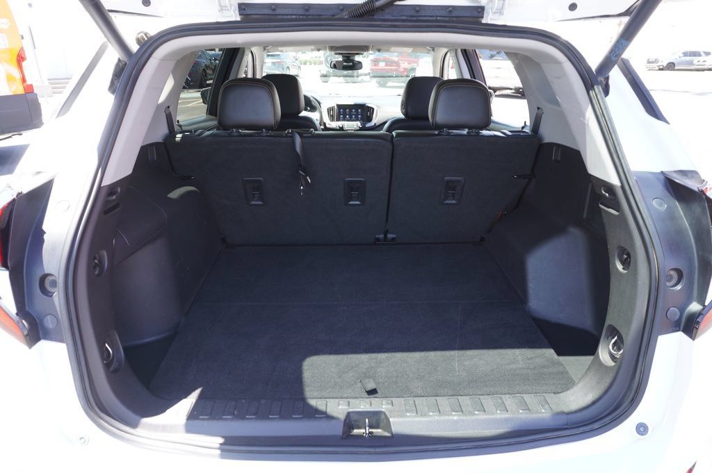 Certified 2021 GMC Terrain SLT AWD/4WD image 9
