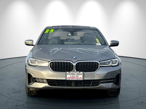 Used 2023 BMW 530e w/ Convenience Package image 9