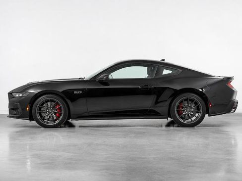 Certified 2025 Ford Mustang GT Premium w/ GT Performance Package RWD image 18