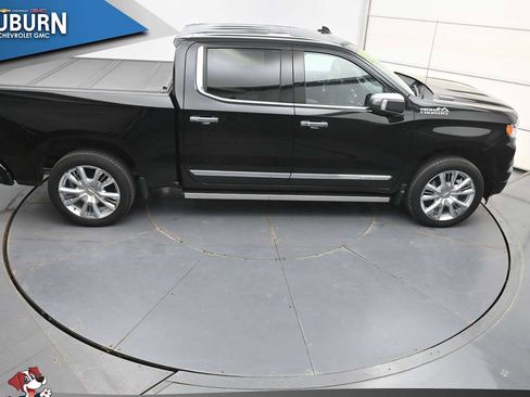 Used 2024 Chevrolet Silverado 1500 High Country w/ High Country Premium Package image 31