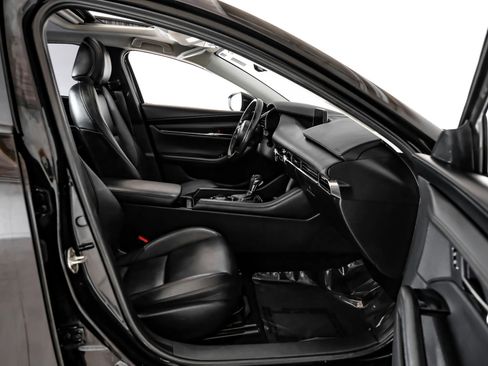 Used 2021 MAZDA MAZDA3 s image 32