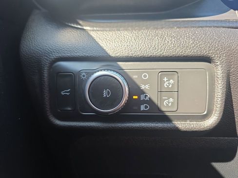 Used 2022 Ford Explorer ST image 33