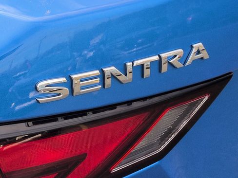 Used 2020 Nissan Sentra SV image 13