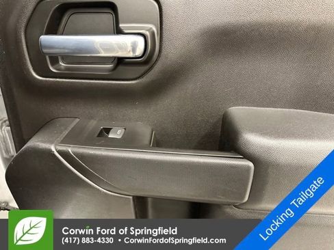 Used 2020 Chevrolet Silverado 1500 Custom w/ Custom Value Package image 15
