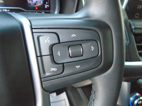 Used 2023 GMC Yukon SLT AWD/4WD image 77