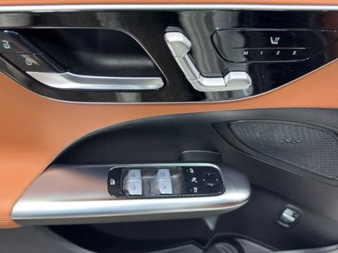 Used 2023 Mercedes-Benz C 300 C 300 image 18