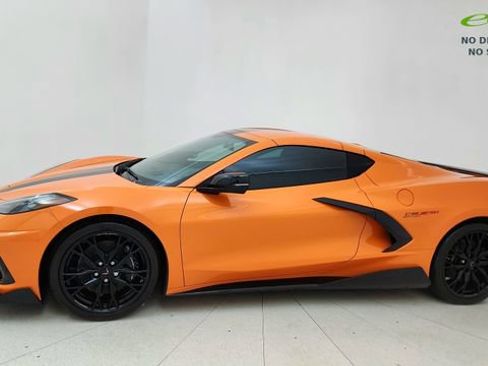 Used 2023 Chevrolet Corvette Stingray Preferred Cpe w/ Z51 Performance Package RWD image 3