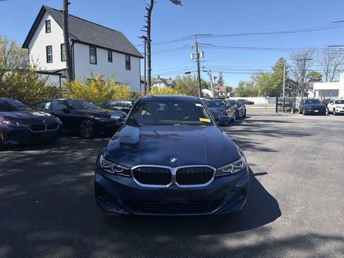 Certified 2023 BMW 330i xDrive Sedan w/ Convenience Package AWD/4WD image 5