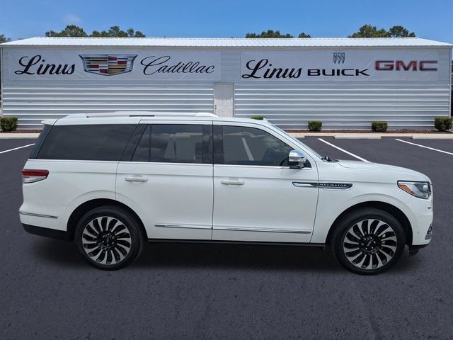 Used 2024 Lincoln Navigator Black Label AWD/4WD image 3