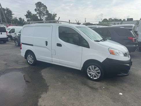 Used 2017 Nissan NV200 SV w/ Technology Package FWD image 5