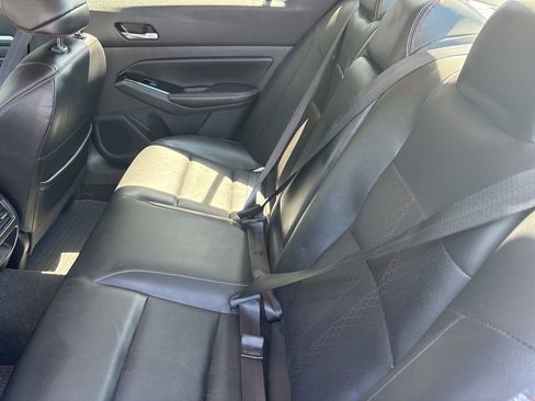 Used 2023 Nissan Altima 2.0 SR FWD image 28