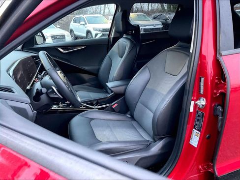 Used 2024 Kia Niro Wind image 10