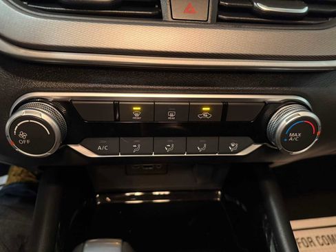 Used 2024 Nissan Altima 2.5 SR image 33