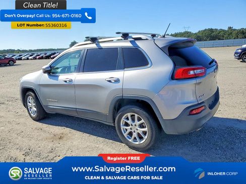 Used 2016 Jeep Cherokee Latitude AWD/4WD image 3