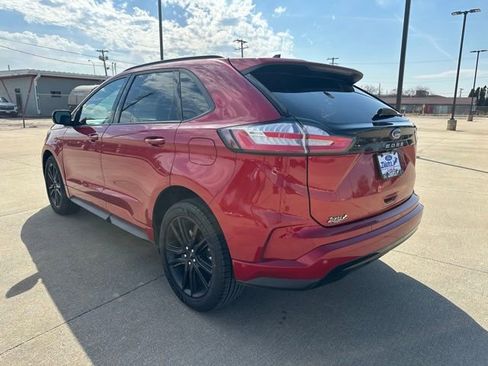 Certified 2023 Ford Edge ST-Line AWD/4WD image 3