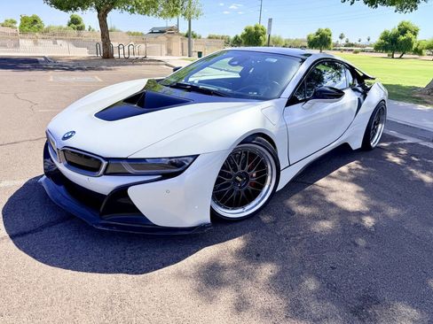 Used 2016 BMW i8 AWD/4WD image 1