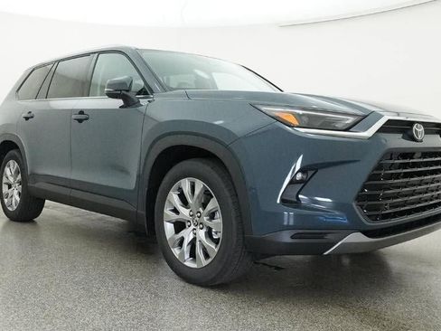 New 2026 Toyota Grand Highlander Limited image 29