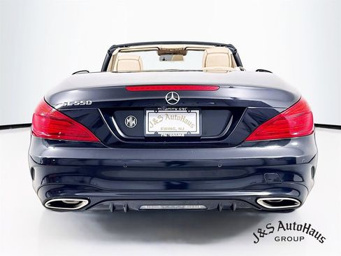Used 2018 Mercedes-Benz SL 550 image 6