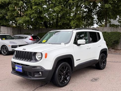 Used 2018 Jeep Renegade Altitude AWD/4WD image 2