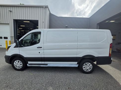 Used 2025 Ford Transit 250 Low Roof w/ Exterior Upgrade Package RWD image 6