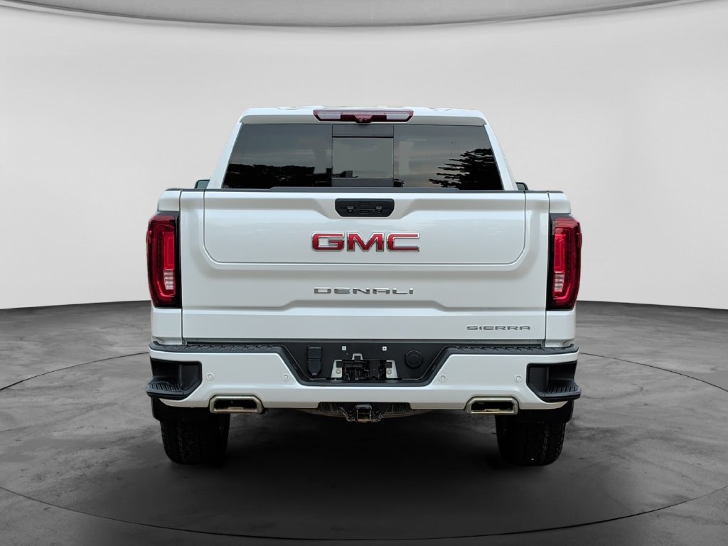 Used 2023 GMC Sierra 1500 Denali w/ Technology Package AWD/4WD image 6