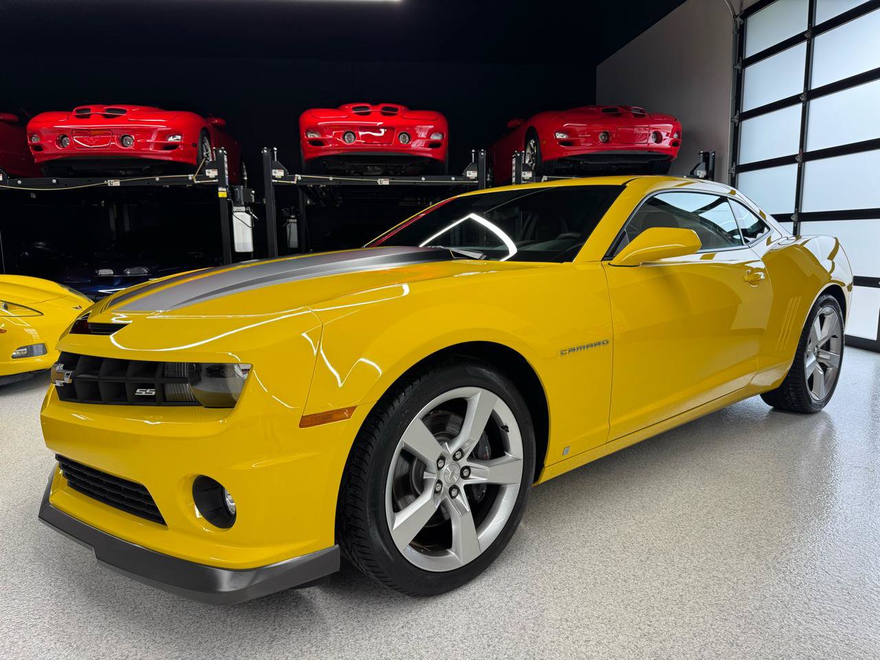 Used 2010 Chevrolet Camaro SS RWD image 6