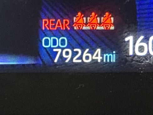 Used 2022 Toyota Corolla LE image 16