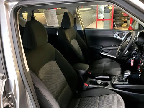 Used 2024 Kia Soul LX w/ Option Group 015 image 11