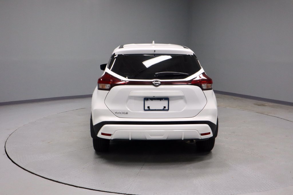 Used 2024 Nissan Kicks S FWD image 9