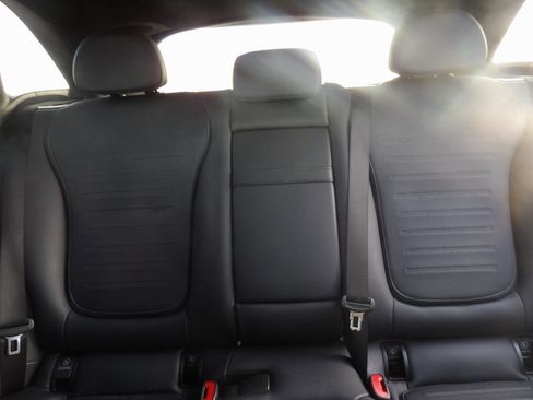 Used 2023 Mercedes-Benz GLC 300 image 22