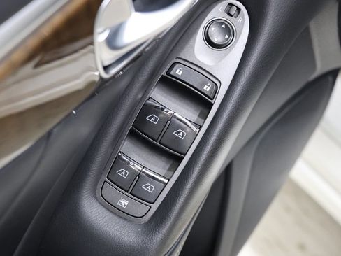 Used 2019 INFINITI Q50 Luxe RWD image 18
